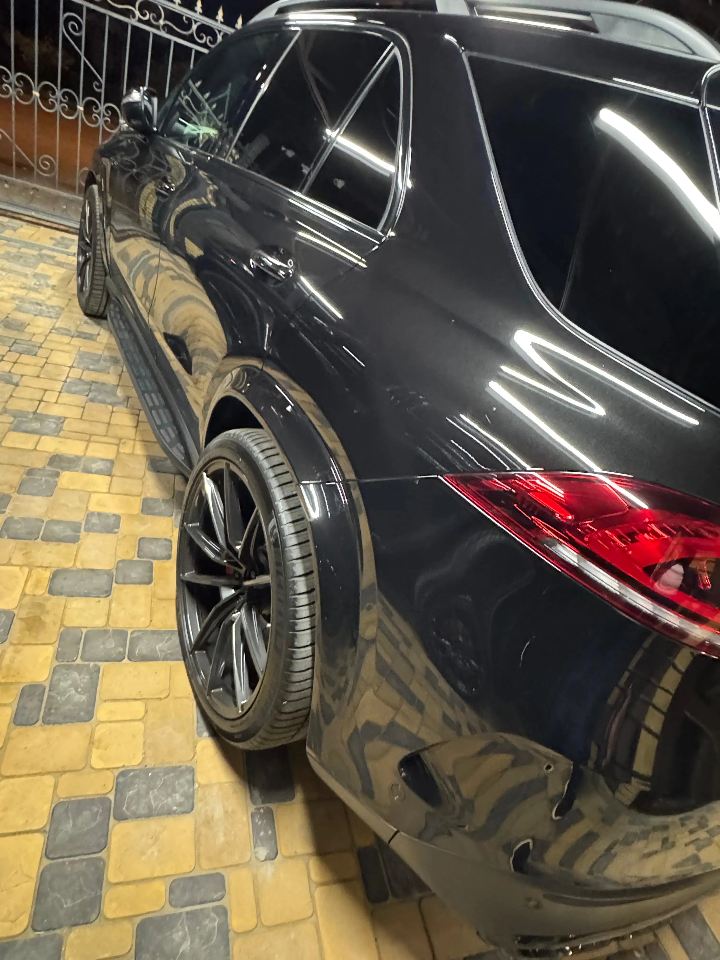 23" кованые диски нашего производтва на Mercedes GLE V167  фото 2